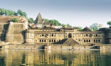 Maheshwar Fort