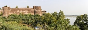 Maheshwar Fort