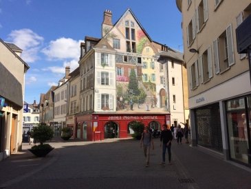 Chartres