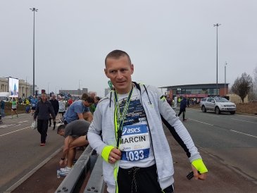 Asics Greater Manchester Marathon Marcin Więcek