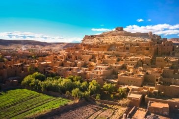 Kasbah Ait Ben Haddou in the desert near Atlas Mountains2.jpg