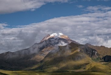 Los Nevados National Park