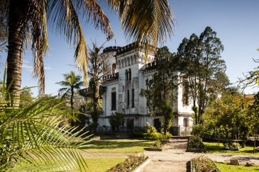 Castle Carlota Palmerola, Arequa