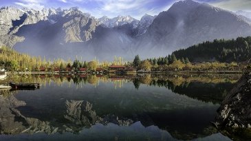 Kachure Lake