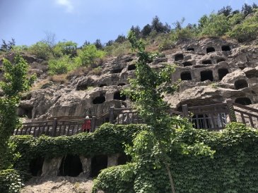 Groty Longmen