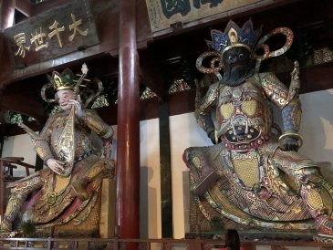 Świątynia Natchnionego Odosobnienia - Chiny