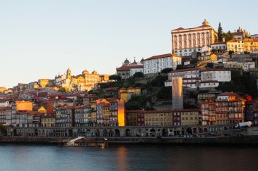 .View of Douro river and Ribeiro