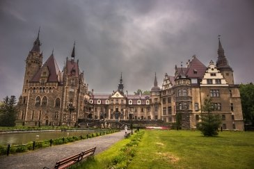 Zamek w Mosznej- Polska