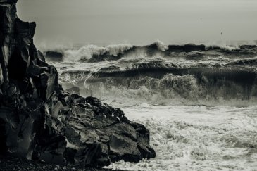 Czarna plaża.jpg