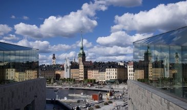 Widok na stare miasto w Sztokholmie.jpg