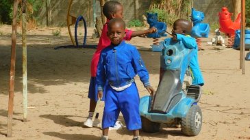 Gambia - Serrekunda.JPG